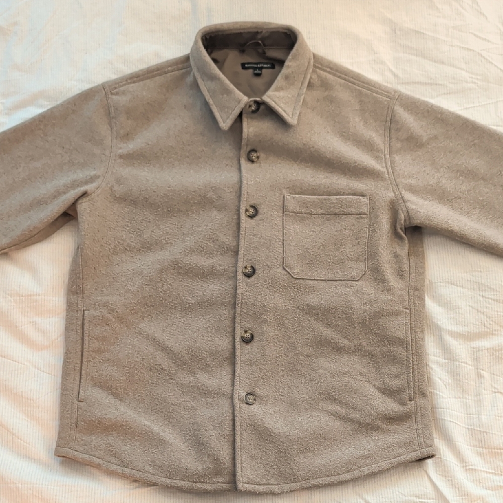 Banana Republic Beige Button-Up Shirt/Jacket